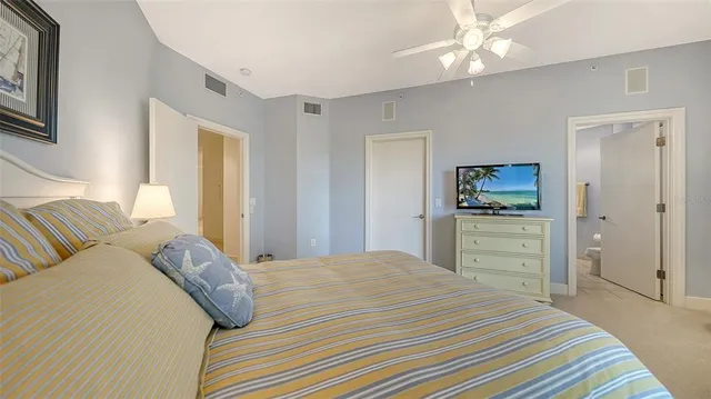 $3,250,000 | 4561 Gulf Of Mexico Drive, Unit 202, Longboat Key, FL 34228