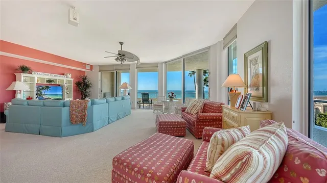 $3,250,000 | 4561 Gulf Of Mexico Drive, Unit 202, Longboat Key, FL 34228