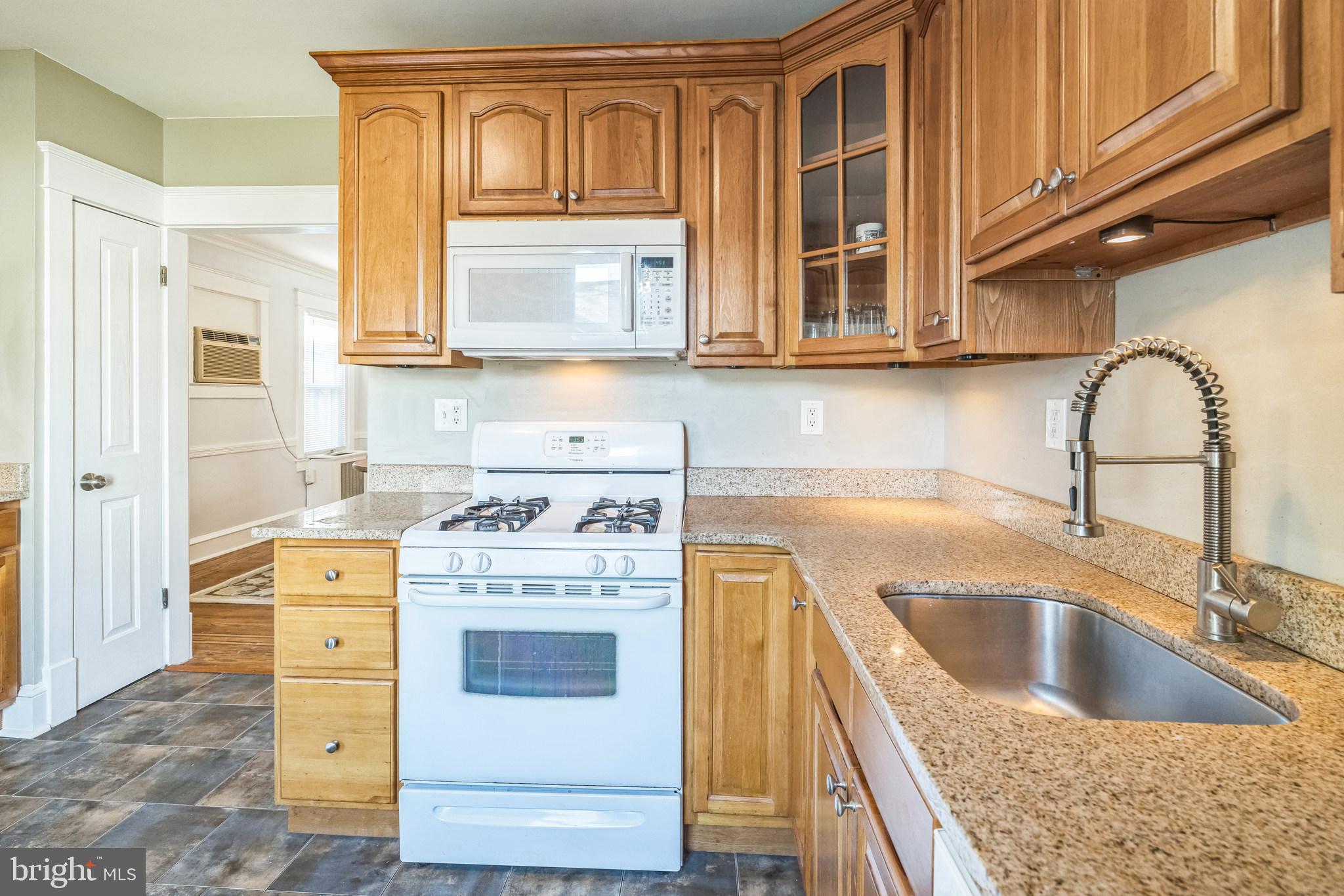 169 East Avon Road Brookhaven, PA 19015 - Photo 15 of 33 Gallery Image 15
