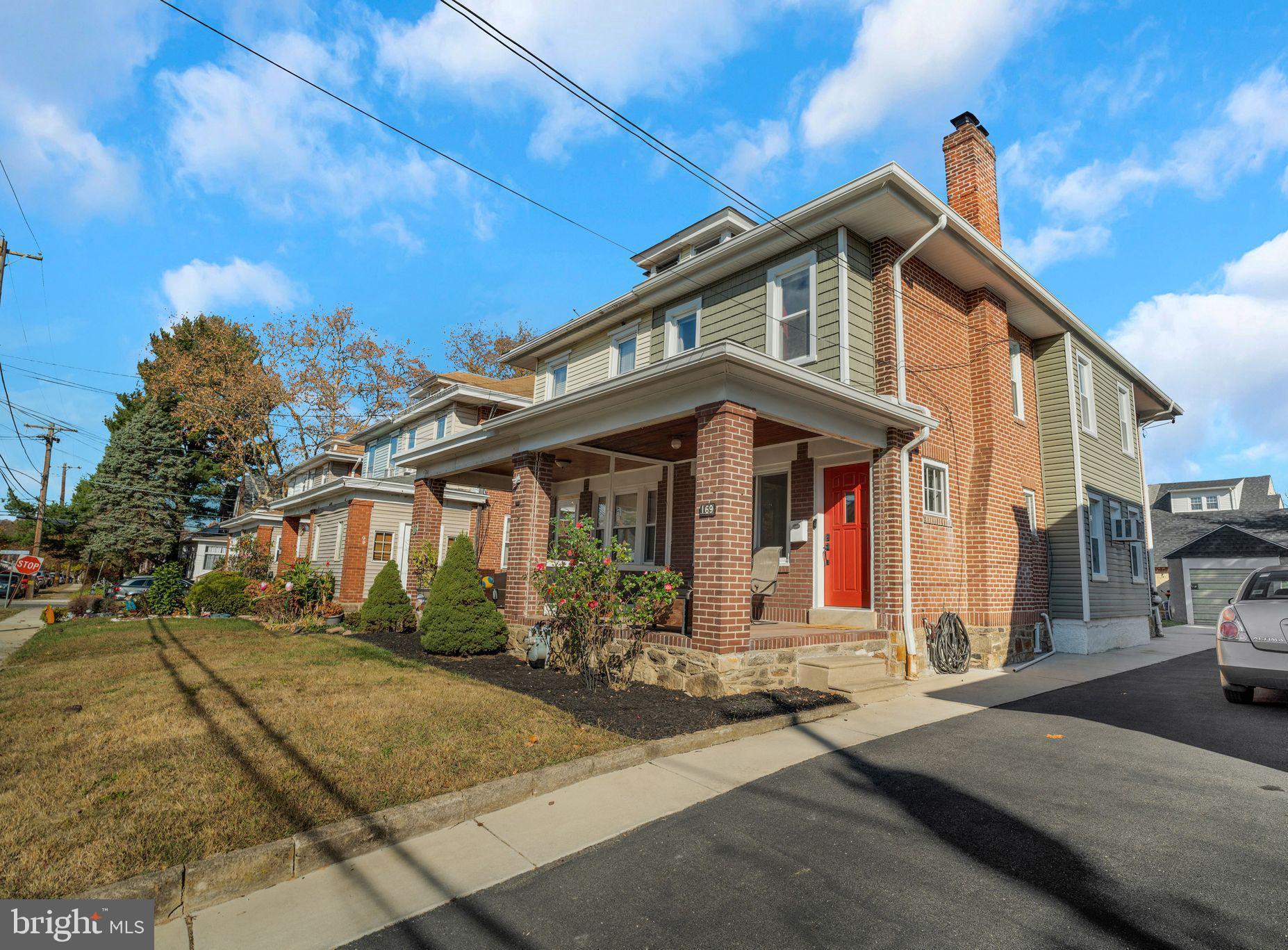 169 East Avon Road Brookhaven, PA 19015 - Photo 2 of 33 Gallery Image 2