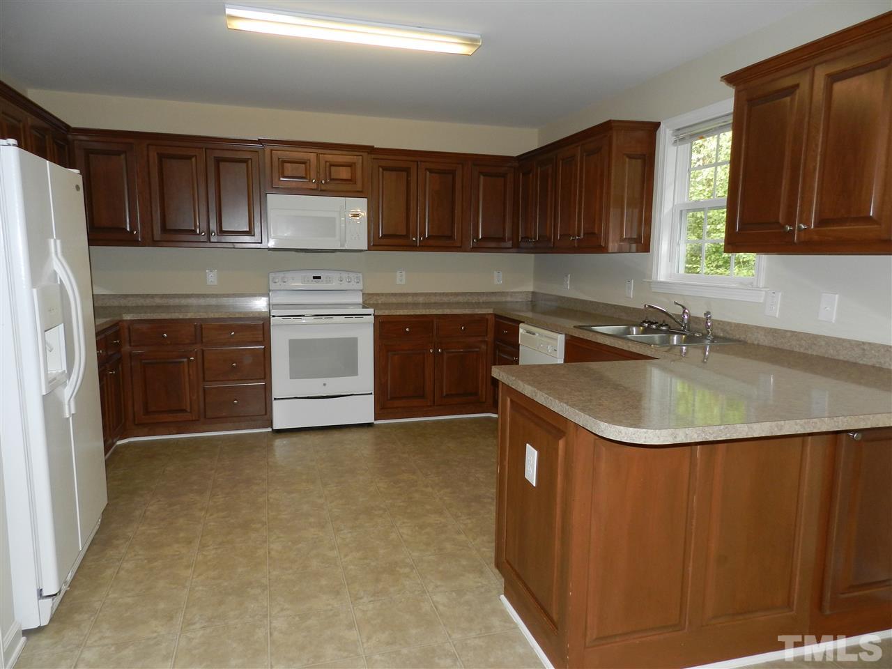 2135 Matthews Road Clayton, NC 27520 - Photo 5 of 12 Gallery Image 5