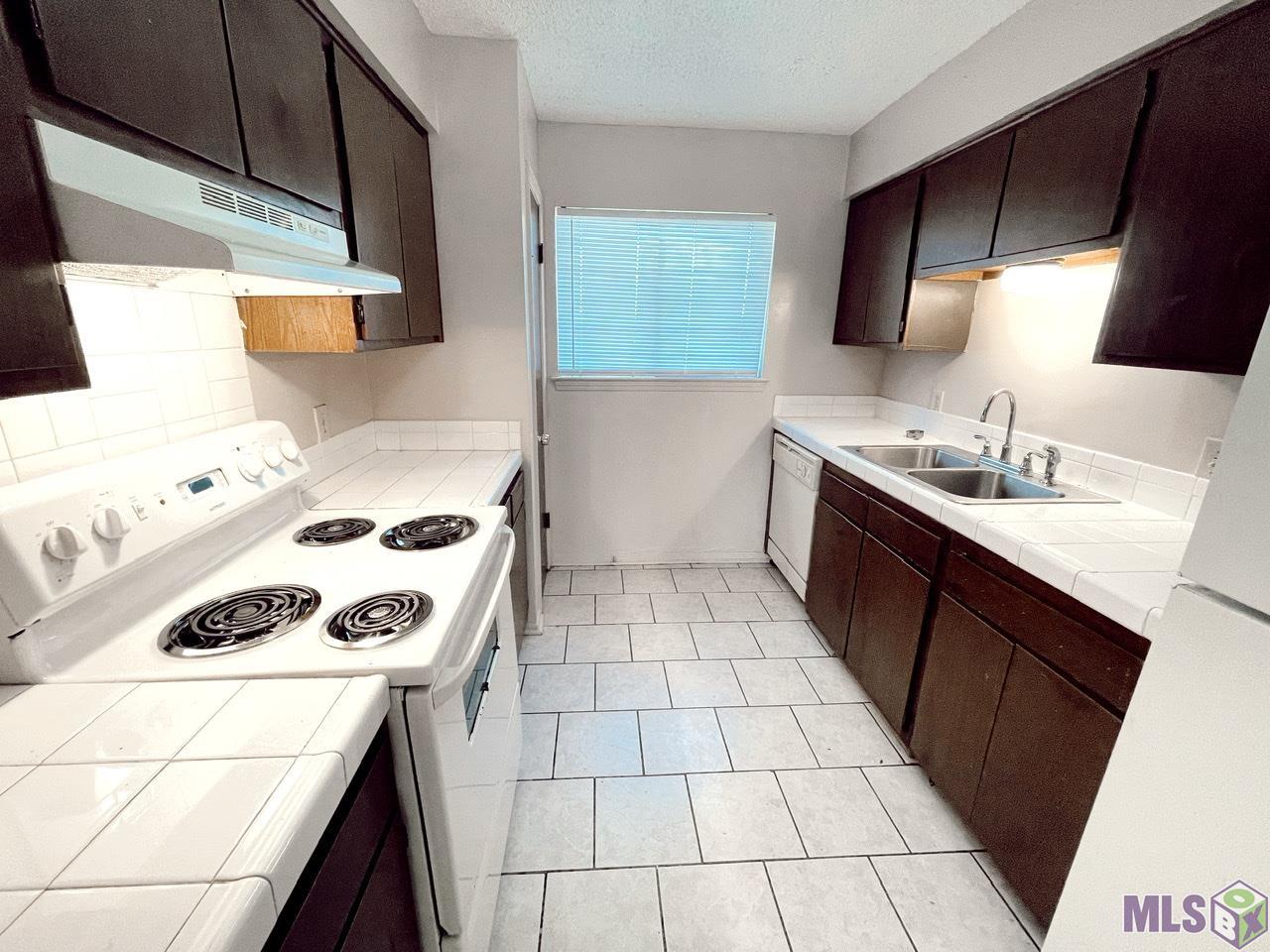 8848 GSRI Avenue Baton Rouge, LA 70810 - Photo 1 of 17 Gallery Image 1
