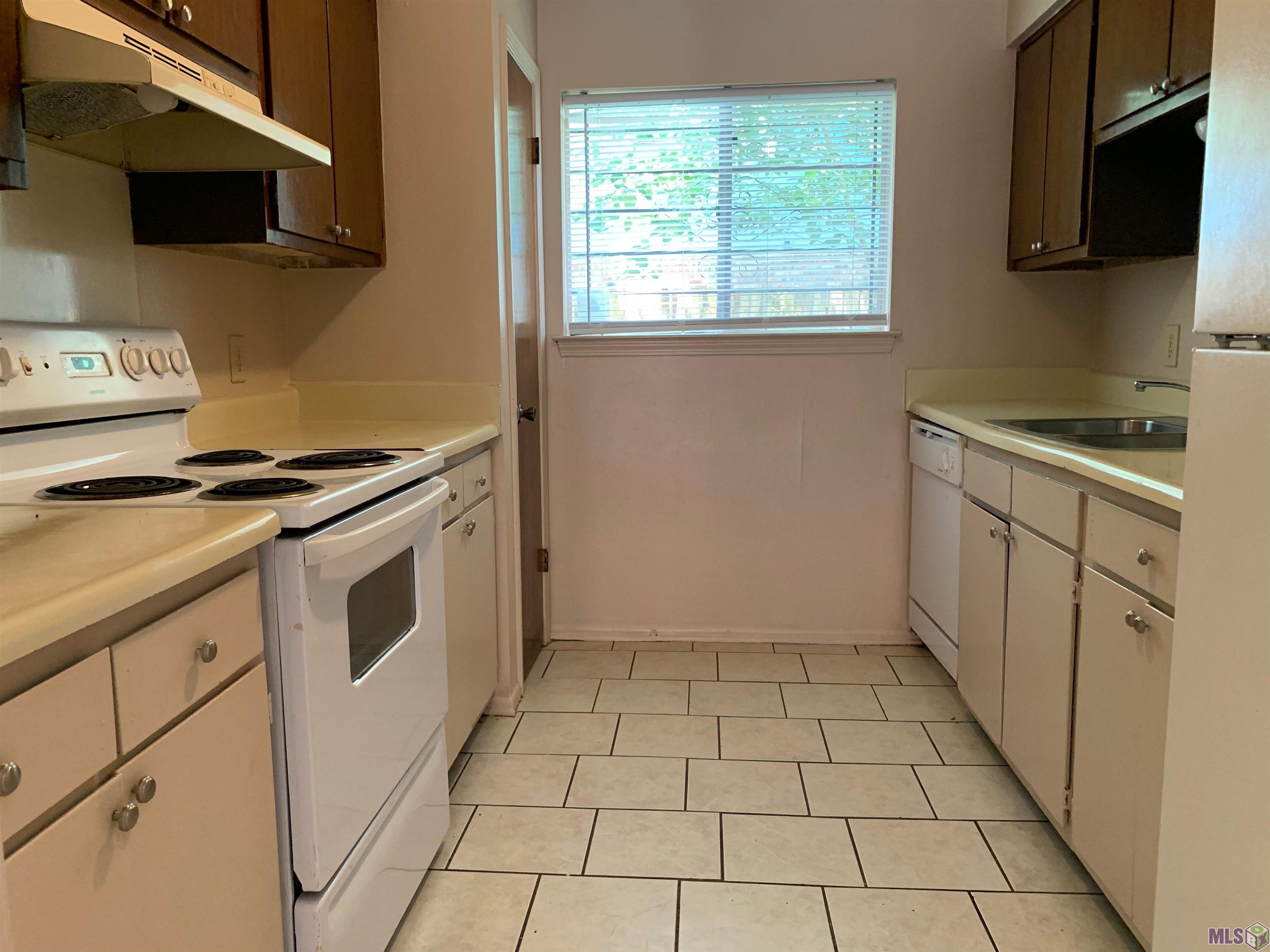 8848 GSRI Avenue Baton Rouge, LA 70810 - Photo 7 of 17 Gallery Image 7