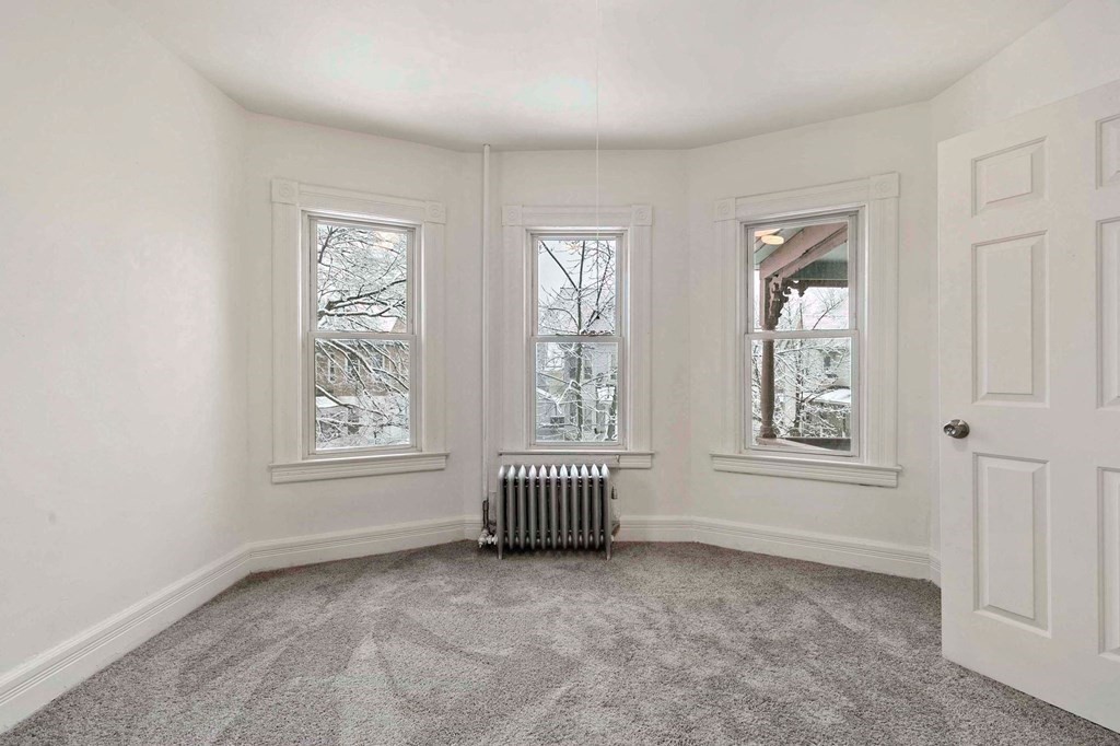 41 Forest Street Springfield, MA 01108 - Photo 11 of 26