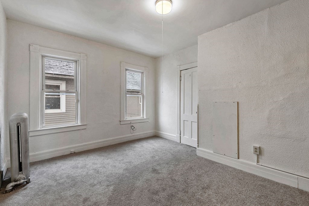 41 Forest Street Springfield, MA 01108 - Photo 18 of 26