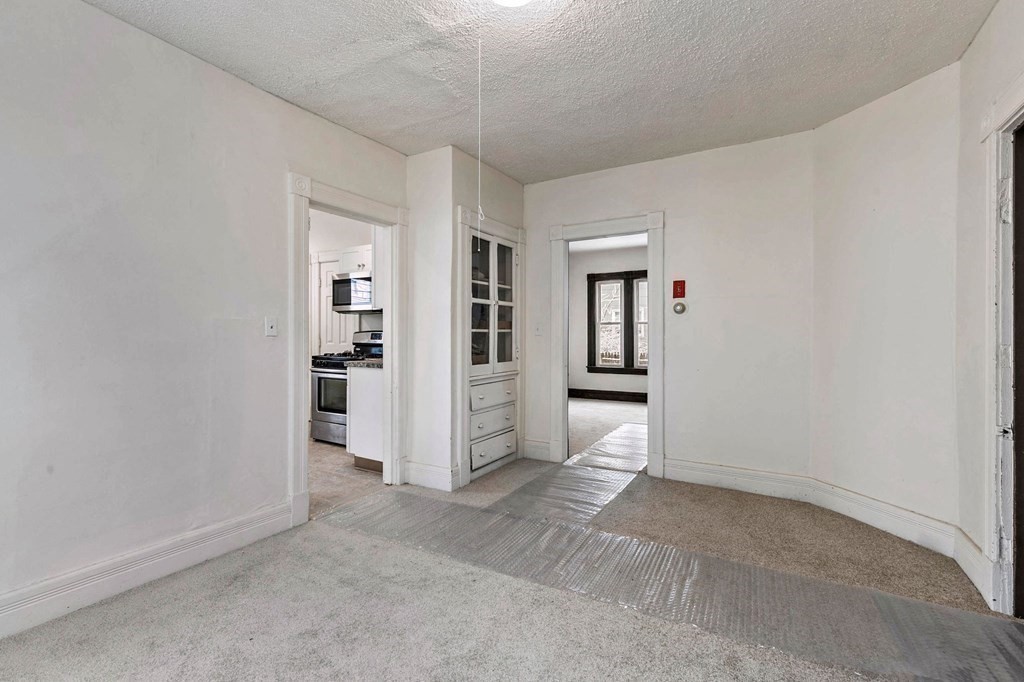 41 Forest Street Springfield, MA 01108 - Photo 21 of 26