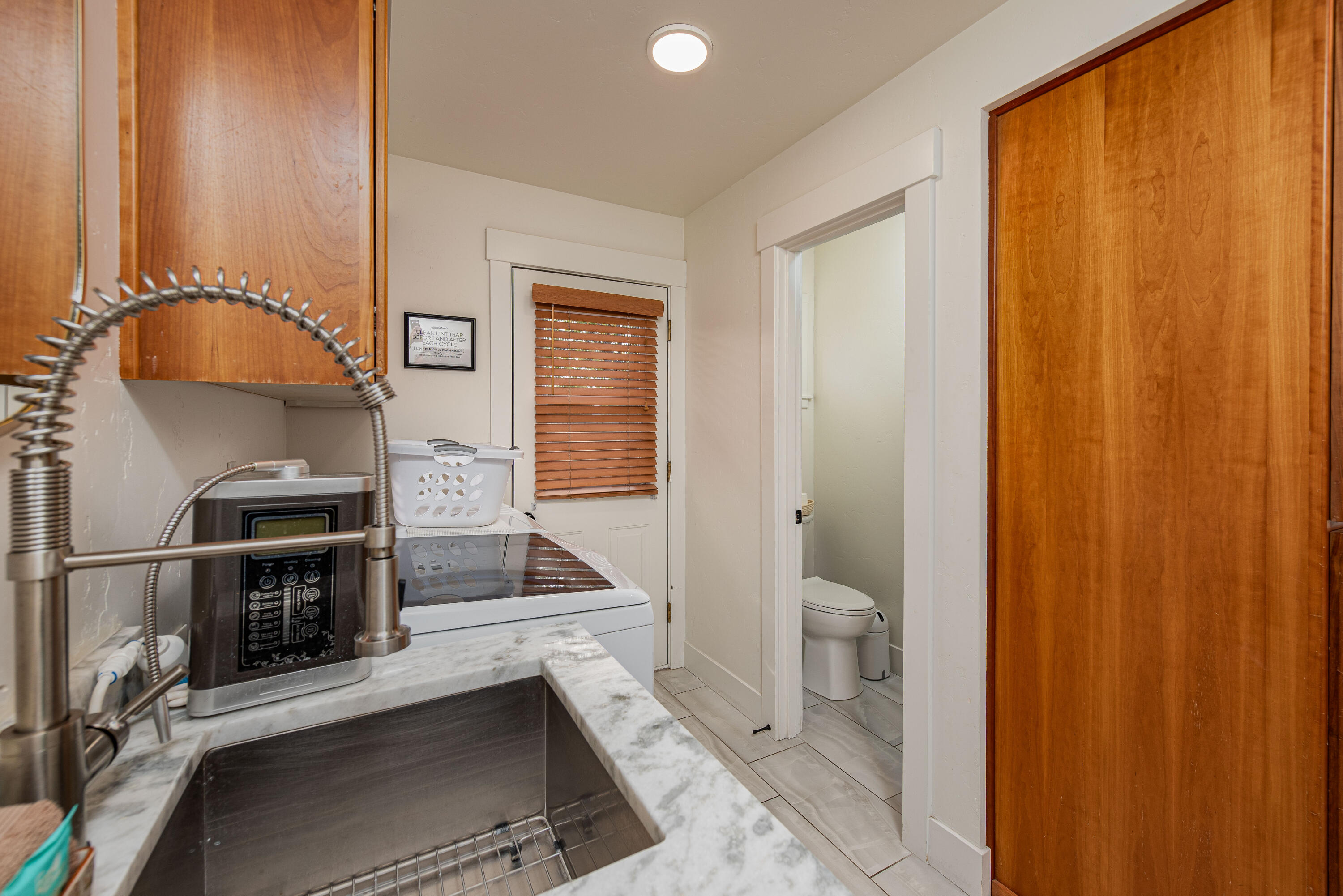 544 Apollo Road Prineville, OR 97754 - Photo 32 of 51 laundry room 2