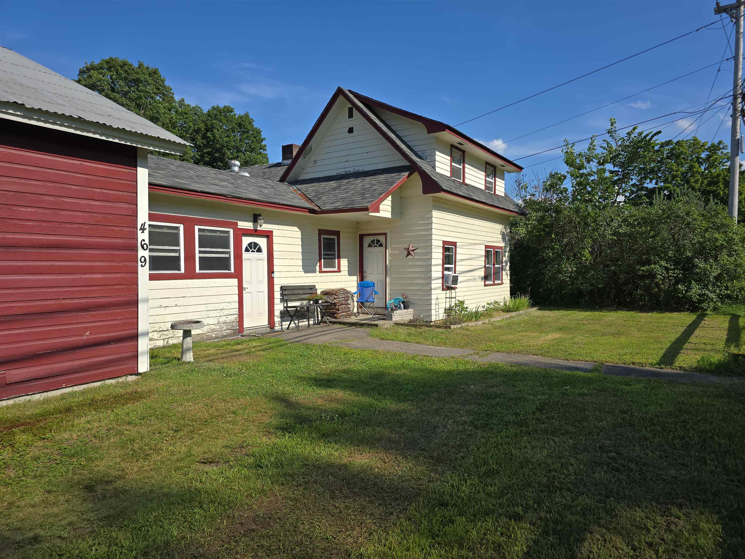 469 Old Claremont Road Charlestown, NH 03603 - Photo 2 of 40