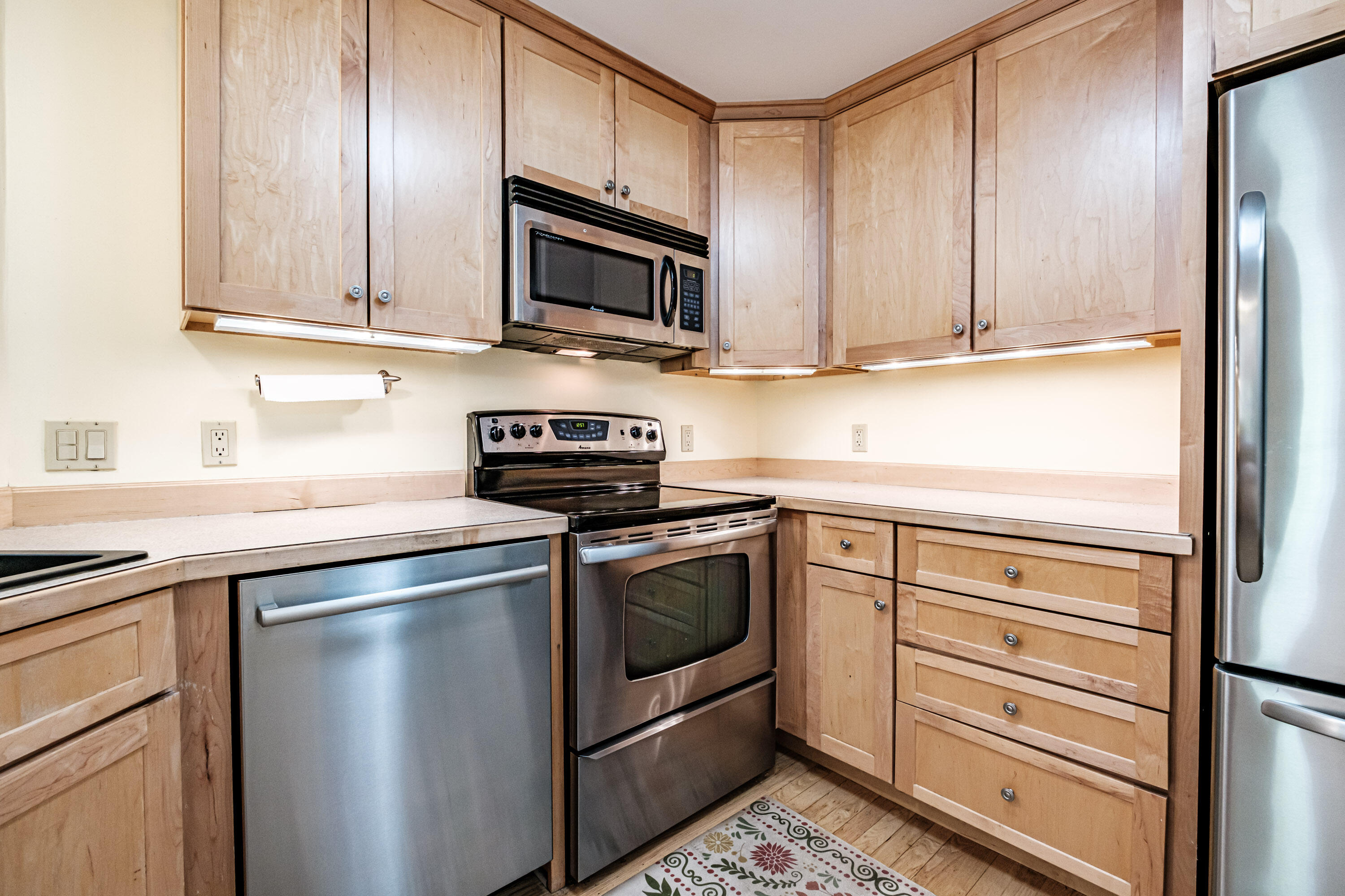 232 Bluff Road, Unit 232 Yarmouth, ME 04096 - Photo 35 of 69 Kitchen