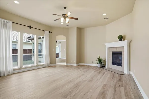 $3,600 | 838 San Clemente, Irving, TX 75039