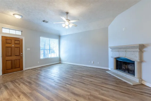 $1,700 | 11510 Alcott Drive, Montgomery, TX 77356