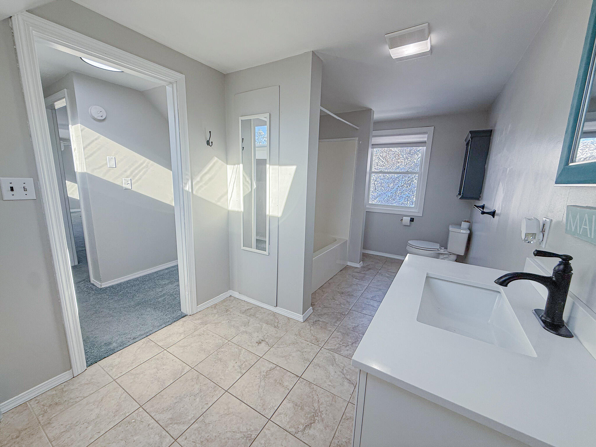 158 Wyman Road Milbridge, ME 04658 - Photo 29 of 40 Upstairs bathroom
