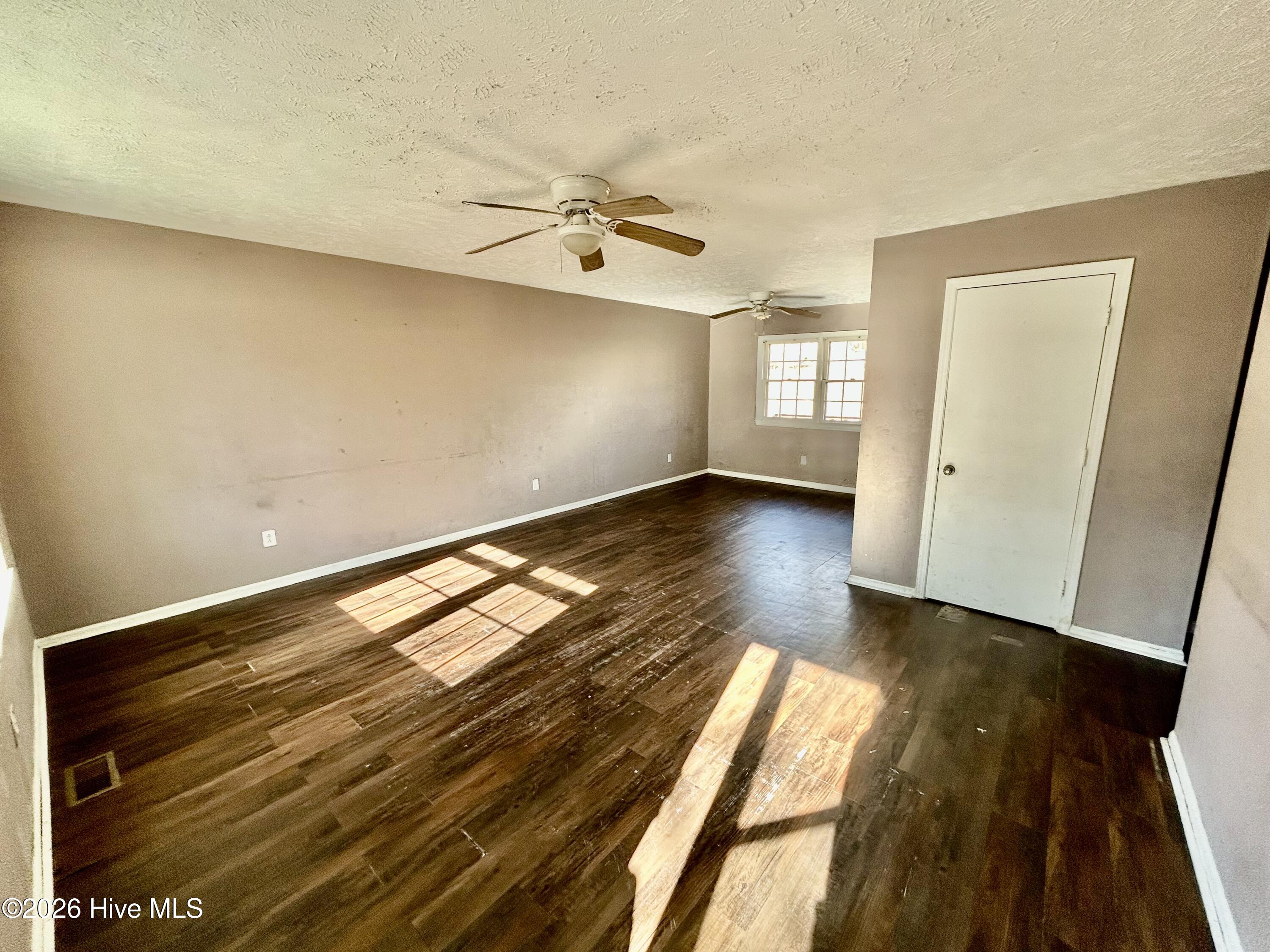 906 Cypress Street Rockingham, NC 28379 - Photo 2 of 19 IMG_7406