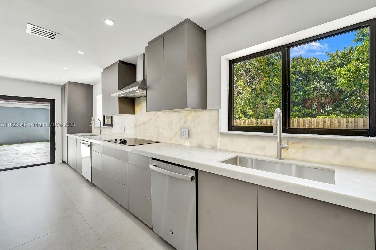 7340 Andorra Place Boca Raton, FL 33433 - Photo 12 of 99