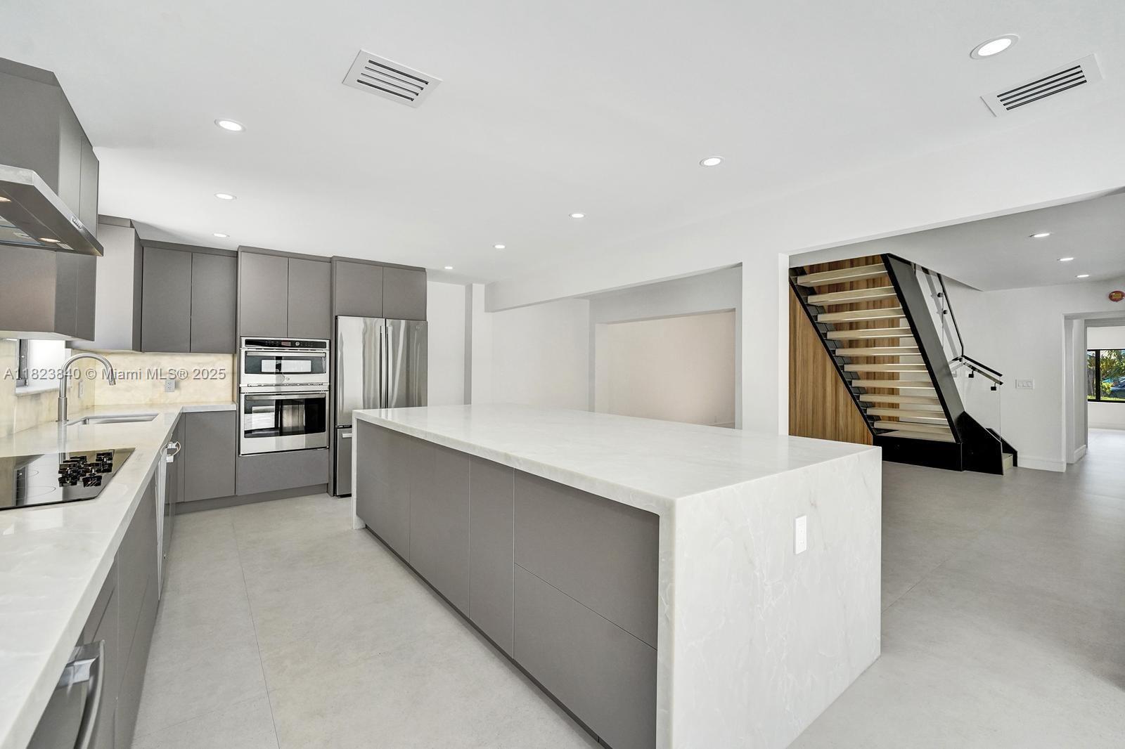 7340 Andorra Place Boca Raton, FL 33433 - Photo 14 of 99