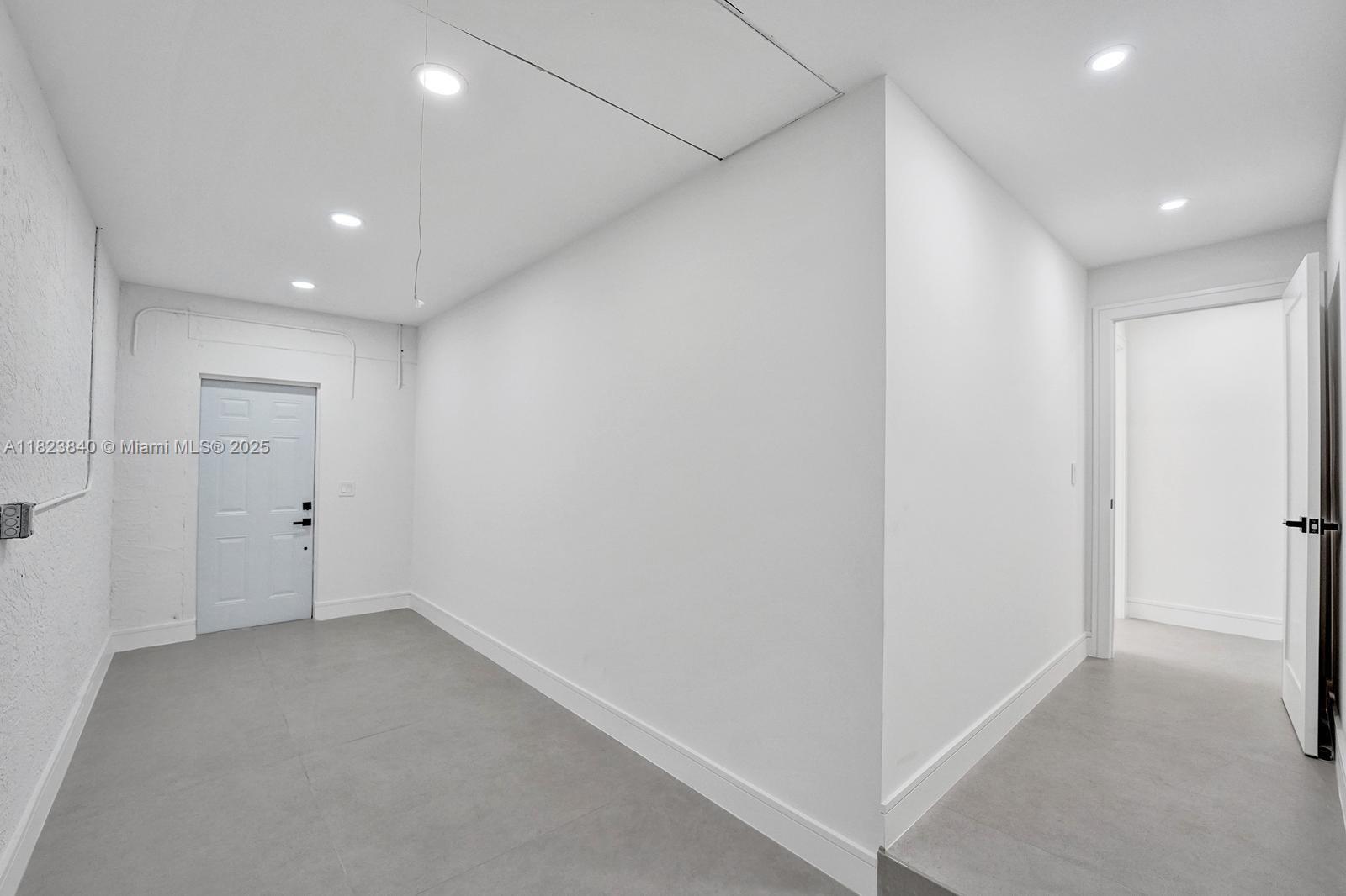 7340 Andorra Place Boca Raton, FL 33433 - Photo 59 of 99 a view of an empty room