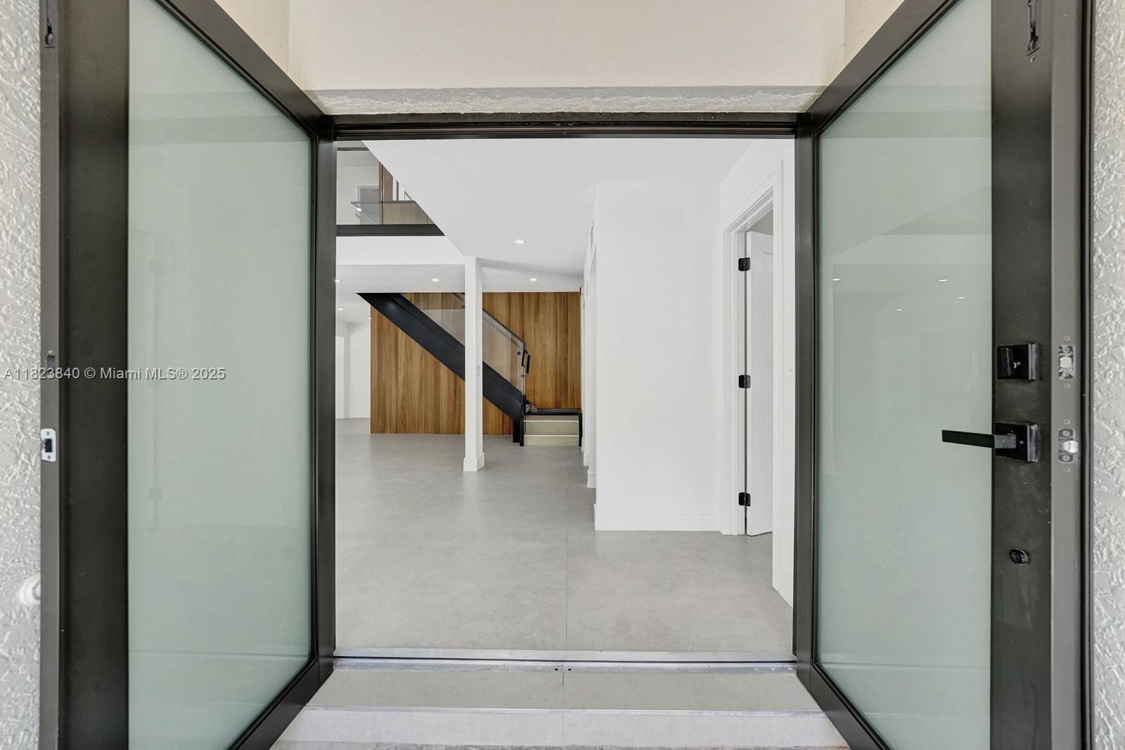 7340 Andorra Place Boca Raton, FL 33433 - Photo 7 of 99 a view of entryway