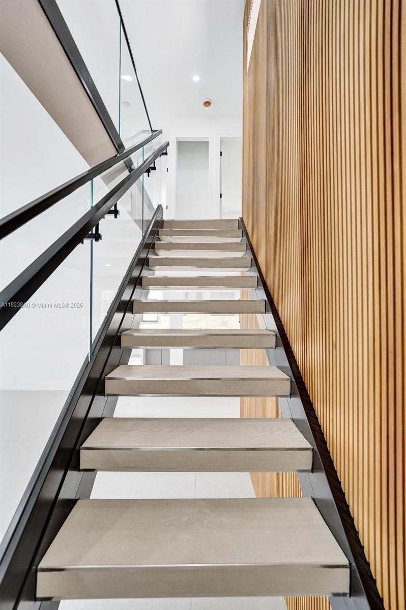 7340 Andorra Place Boca Raton, FL 33433 - Photo 87 of 99 a view of entryway