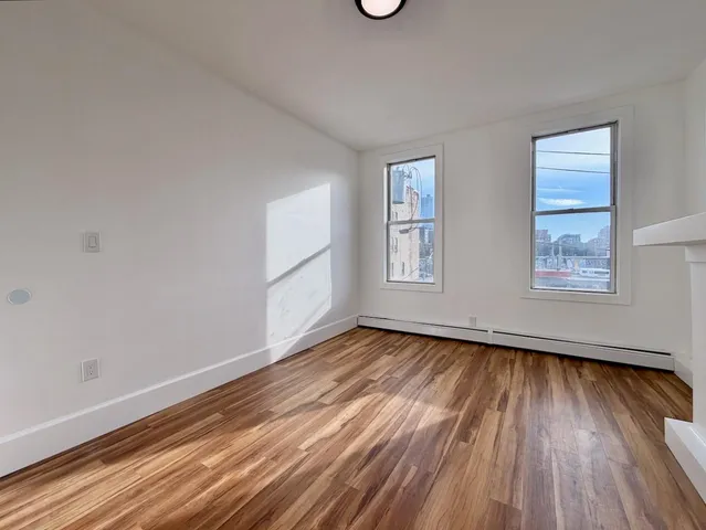 $1,980 | 212 15th Street, Unit 4, Jersey City, NJ 07310
