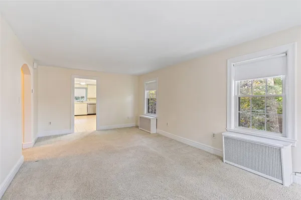 $2,300 | 6 Chase Lane, Lincoln, RI 02865