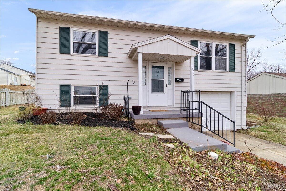 1005 Old Post Road Evansville, IN 47710 - Photo 2 of 36 Gallery Image 2