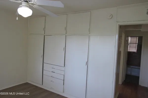 $905 | 1043 Carlisle Street, Unit A5, Jackson, MS 39202