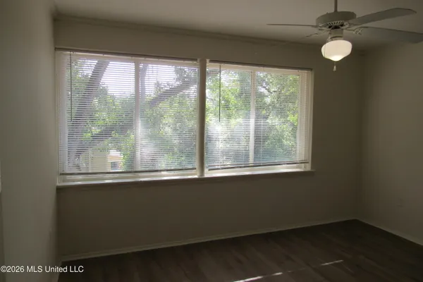 $905 | 1043 Carlisle Street, Unit A5, Jackson, MS 39202