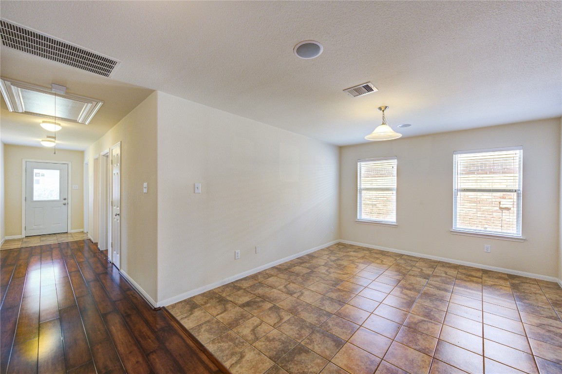 2922 Halcyon Time Trail Houston, TX 77045 - Photo 24 of 50