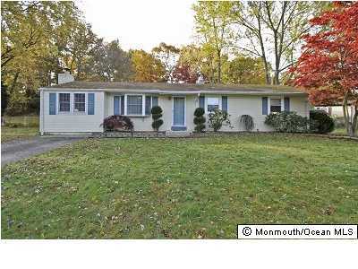 17 Redwood Road Howell, NJ 07731 - Photo 1 of 3 Primary Photo