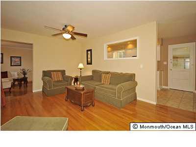 17 Redwood Road Howell, NJ 07731 - Photo 2 of 3 Additional Photo