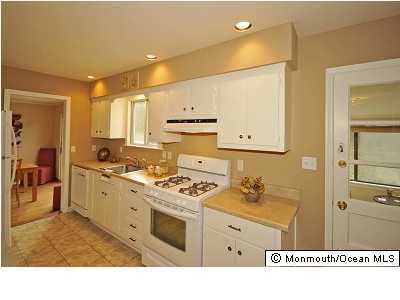 17 Redwood Road Howell, NJ 07731 - Photo 3 of 3 Additional Photo