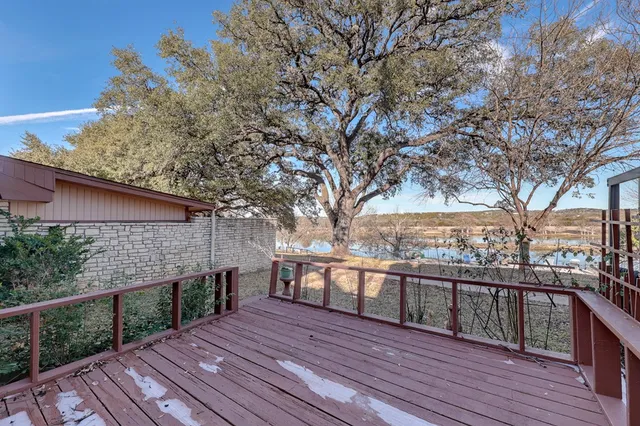 $1,800 | 2745 Bandera Highway, Kerrville, TX 78028