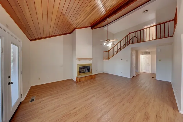 $1,800 | 2745 Bandera Highway, Kerrville, TX 78028