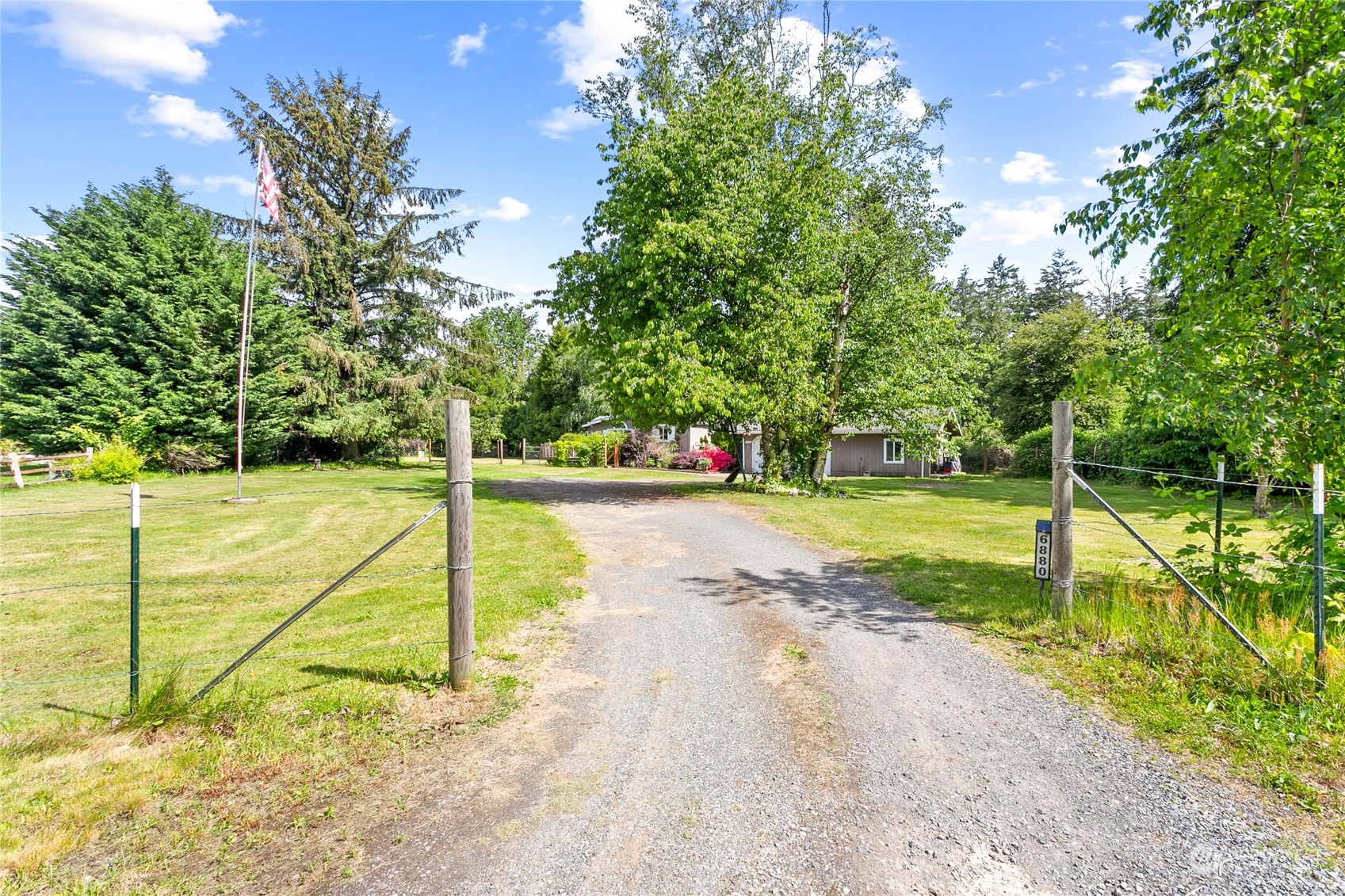 6880 Mission Road Everson, WA 98247 - Photo 5 of 30