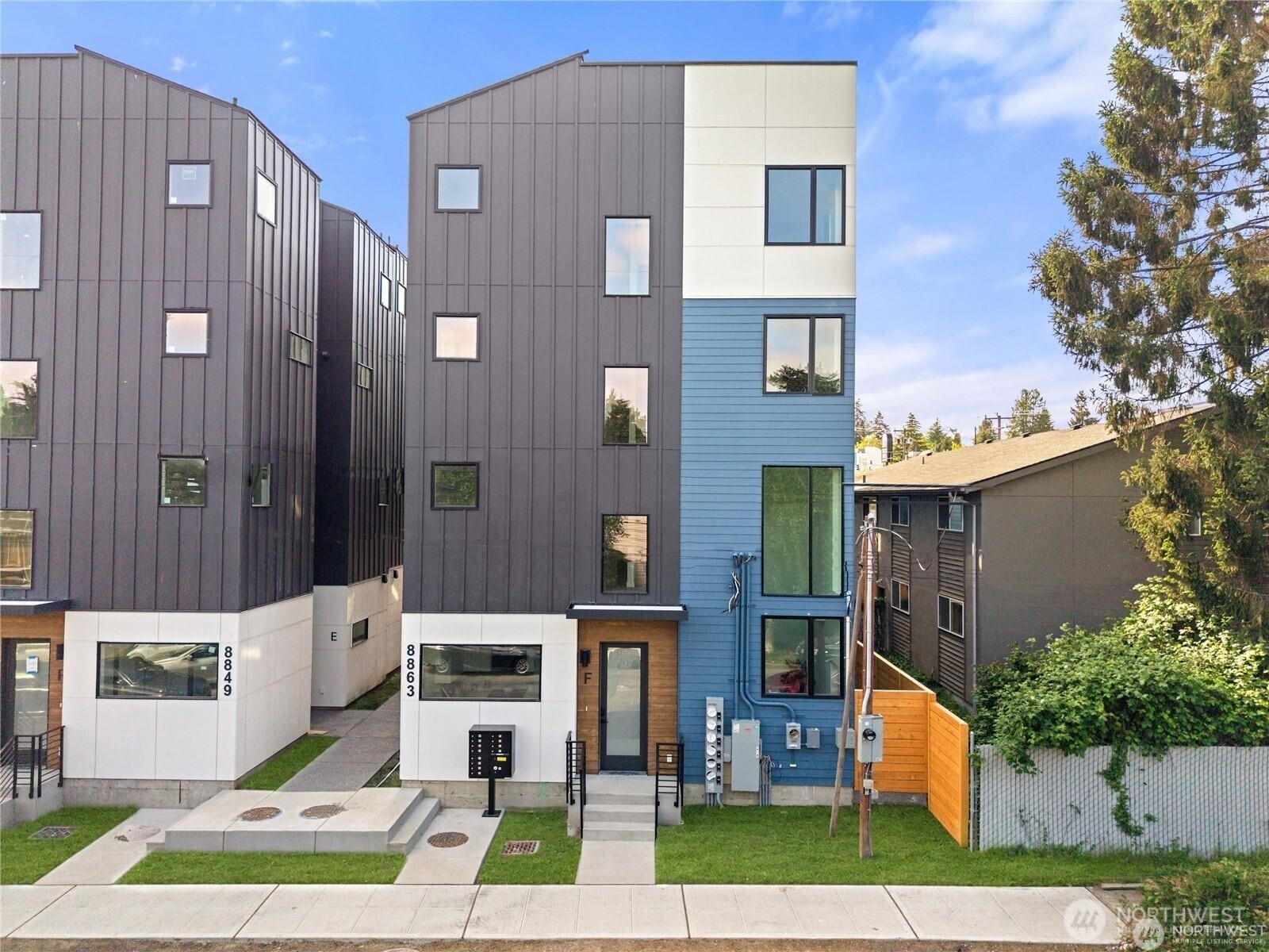 8849 Midvale Avenue North, Unit F Seattle, WA 98103 - Photo 1 of 34