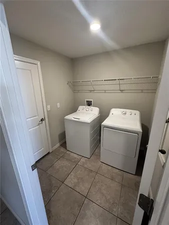 $2,400 | 903 Zone Tailed Hawk Place, Ruskin, FL 33570