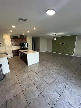 $2,400 | 903 Zone Tailed Hawk Place, Ruskin, FL 33570