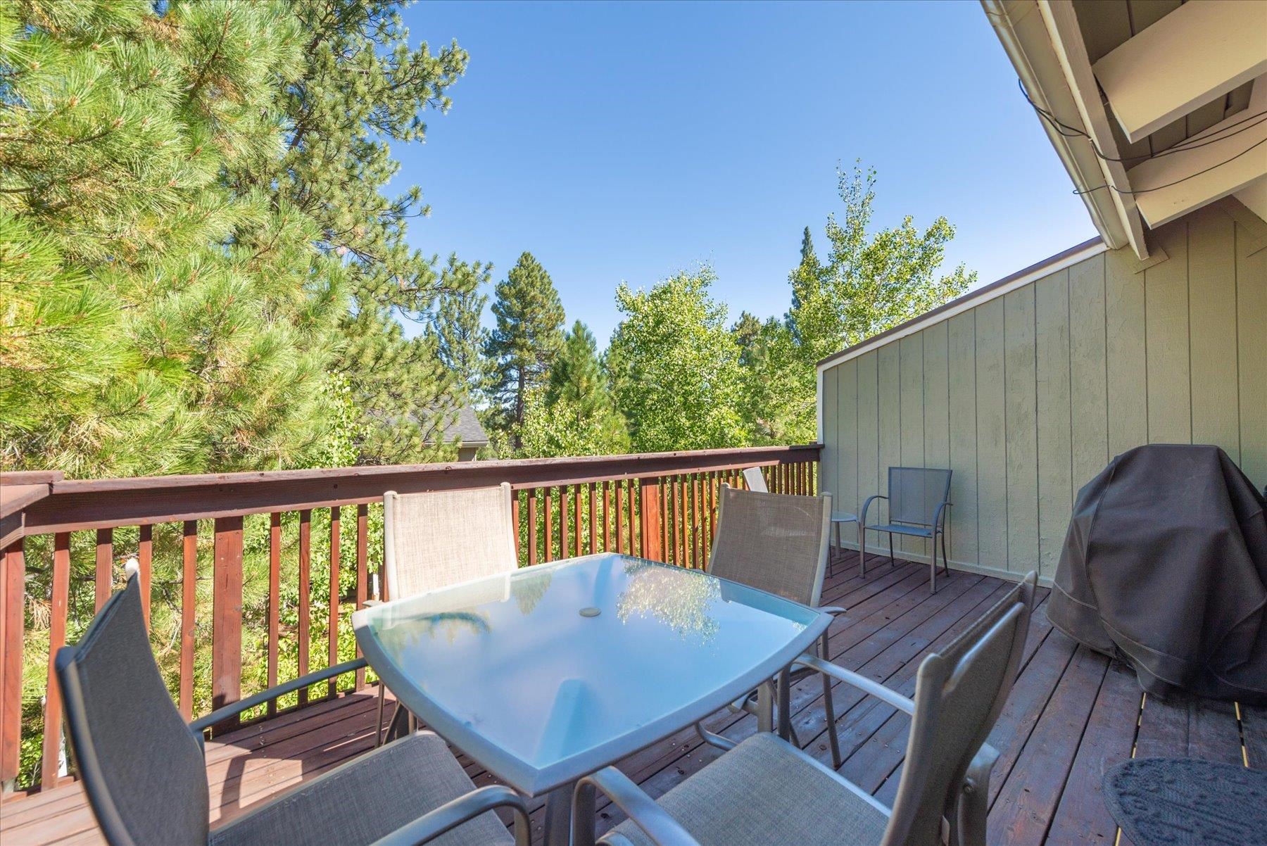 10248 Pine Cone Road Truckee, CA 96161 - Photo 21 of 24 Gallery Image 21