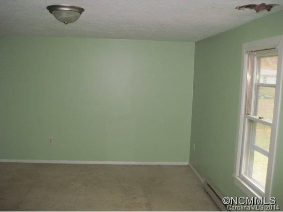 39 Sluder Branch Road Leicester, NC 28748 - Photo 5 of 6 Gallery Image 5