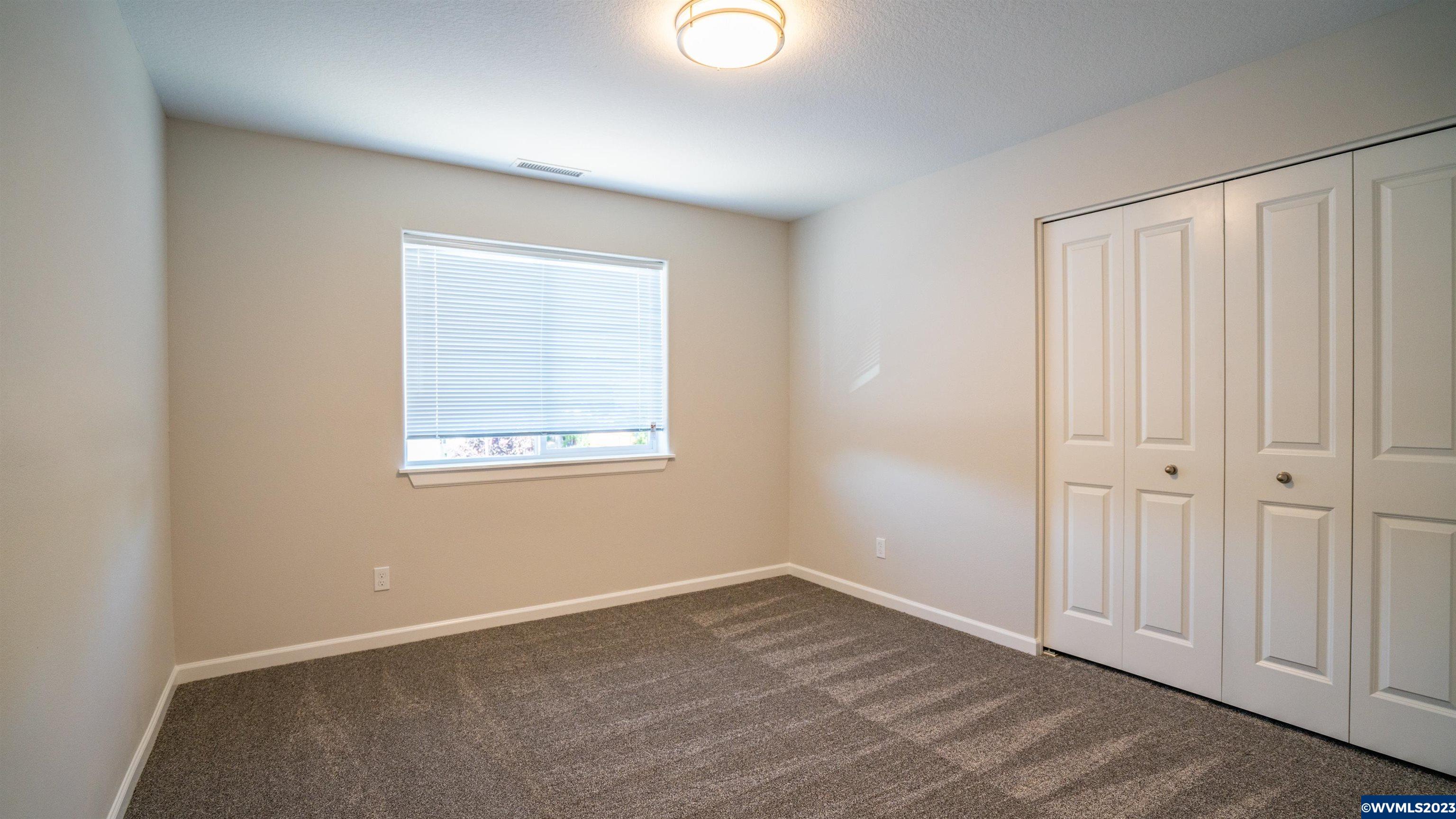 63 Sand Ridge Court Lebanon, OR 97355 - Photo 26 of 35