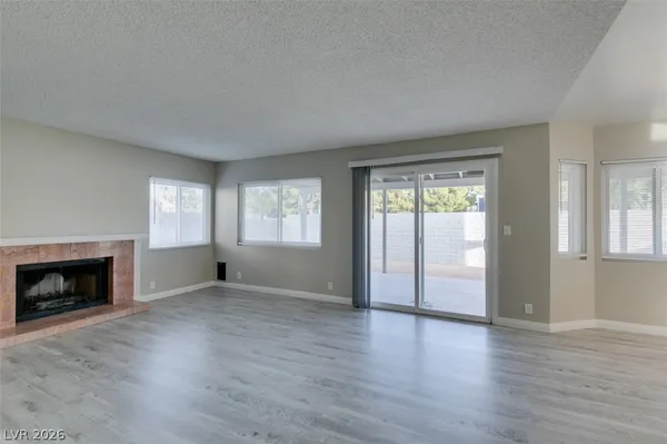 $2,400 | 2340 Belvedere Drive, Henderson, NV 89014