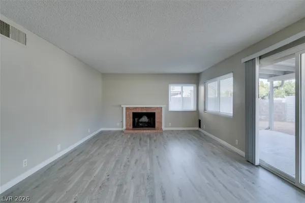 $2,400 | 2340 Belvedere Drive, Henderson, NV 89014