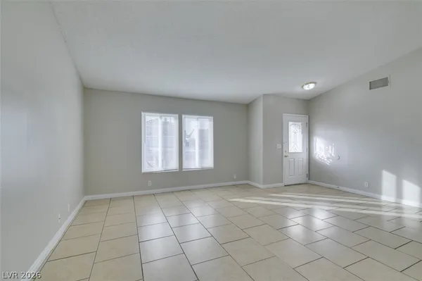 $2,400 | 2340 Belvedere Drive, Henderson, NV 89014
