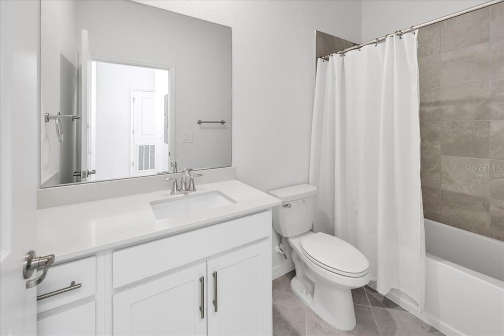 19140 Scallop Loop, Unit 405 Bradenton, FL 34211 - Photo 16 of 22