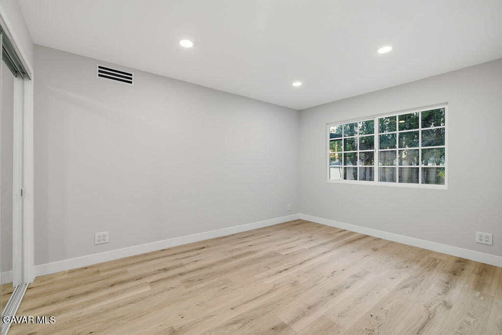 10557 Reseda Boulevard Porter Ranch, CA 91326 - Photo 11 of 37 _AR52772