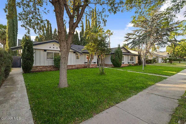 $1,190,800 | 10557 Reseda Boulevard, Porter Ranch, CA 91326