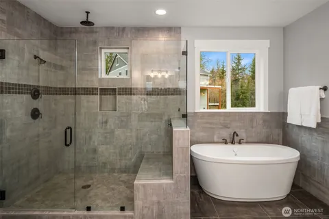 $3,390,000 | 17605 105th Avenue Southeast, Snohomish, WA 98296