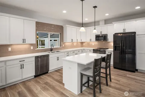 $3,390,000 | 17605 105th Avenue Southeast, Snohomish, WA 98296