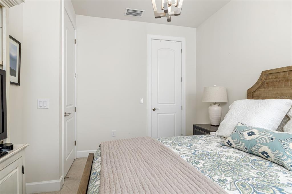12272 Marsh Pointe Road Sarasota, FL 34238 - Photo 17 of 56
