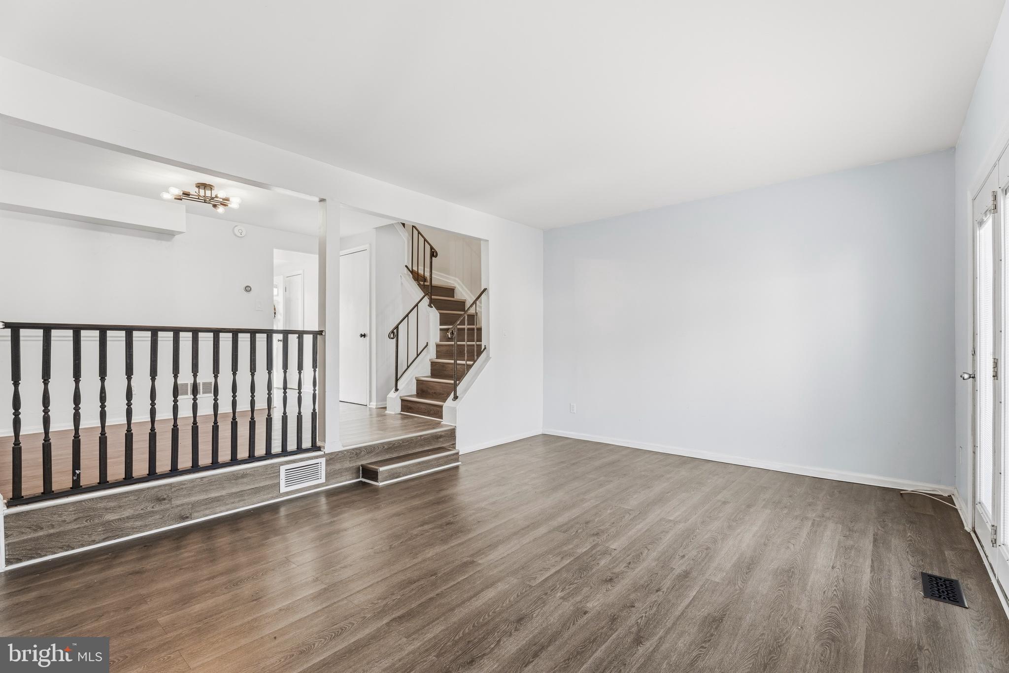 8 Bardia Court Rosedale, MD 21237 - Photo 14 of 37 Living Room